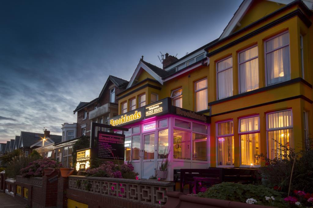 Brooklands Over 50'S Only Blackpool Exterior photo